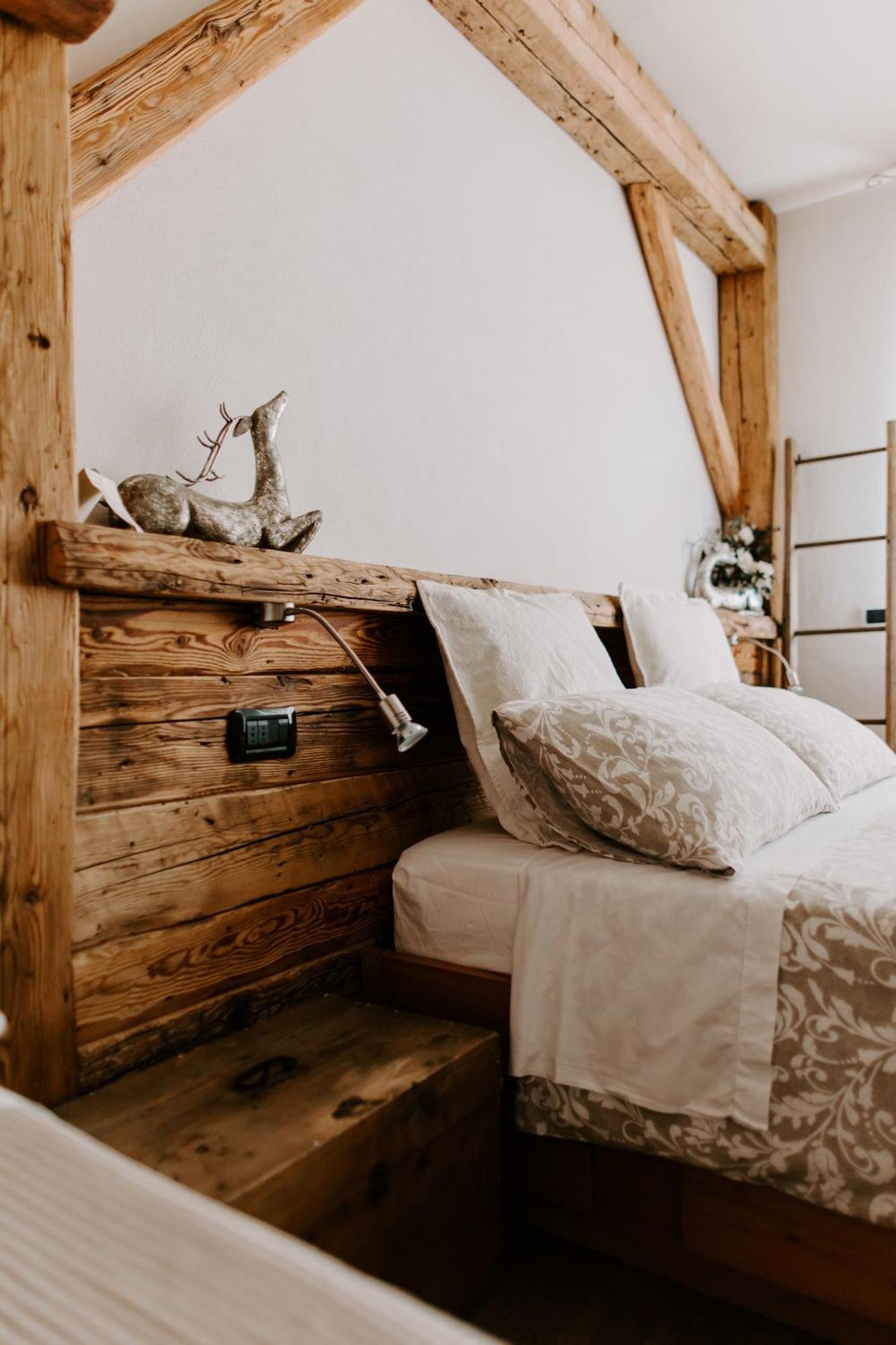 ドメッジェ・ディ・カドーレ Fra Rose E Mughi Bed & Breakfast エクステリア 写真