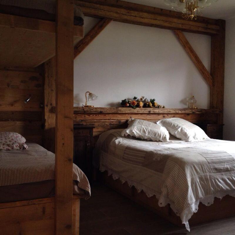 ドメッジェ・ディ・カドーレ Fra Rose E Mughi Bed & Breakfast エクステリア 写真